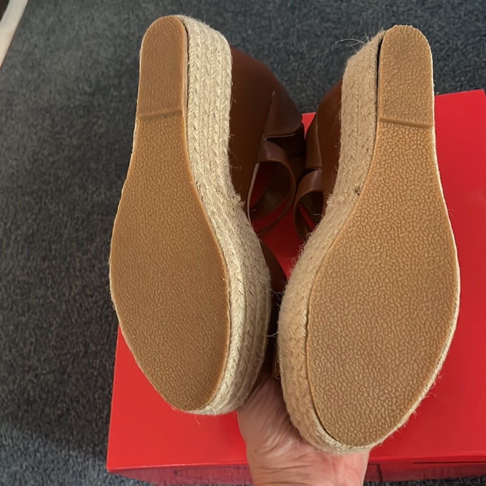 Espadrilles - Picture 3 of 3
